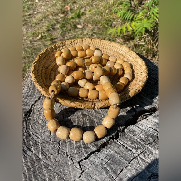 Garland Beads - Picture 5 of 5